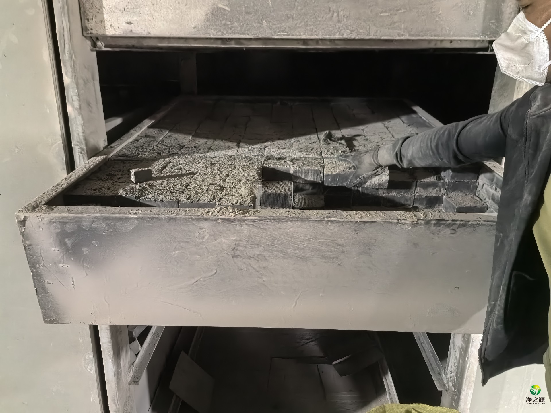 工业活性炭多久更换一次？影响更换周期的因素有哪些？